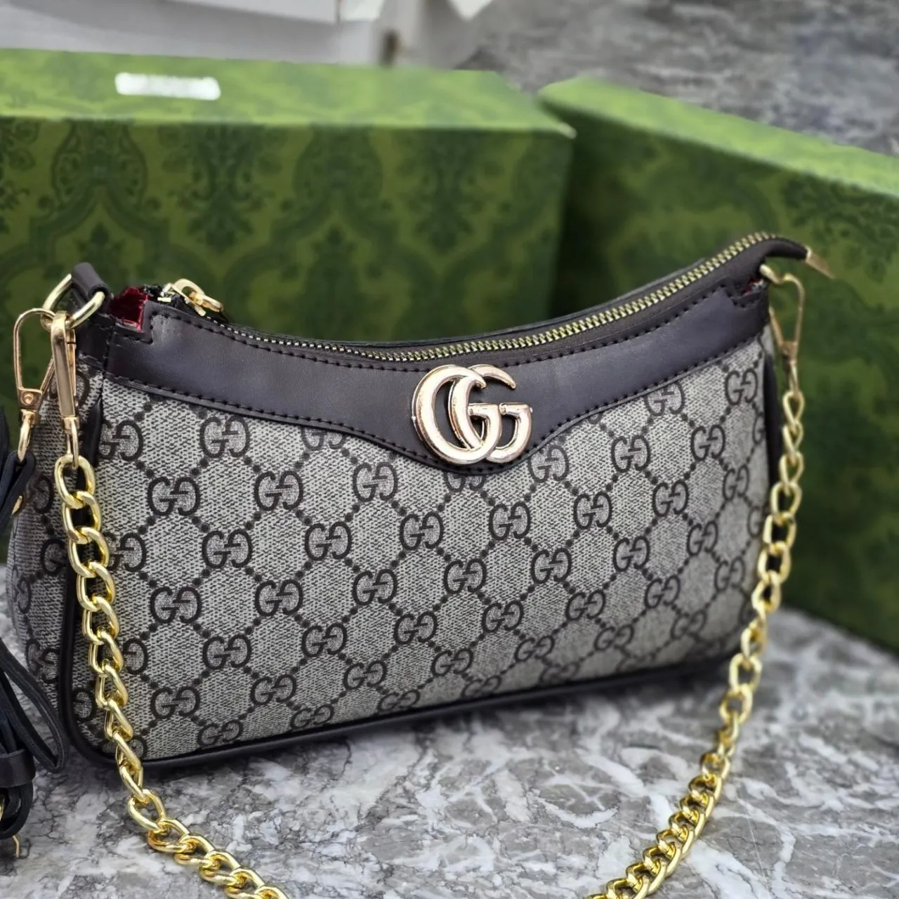 Ophidia petit sac Gucci porté épaule 