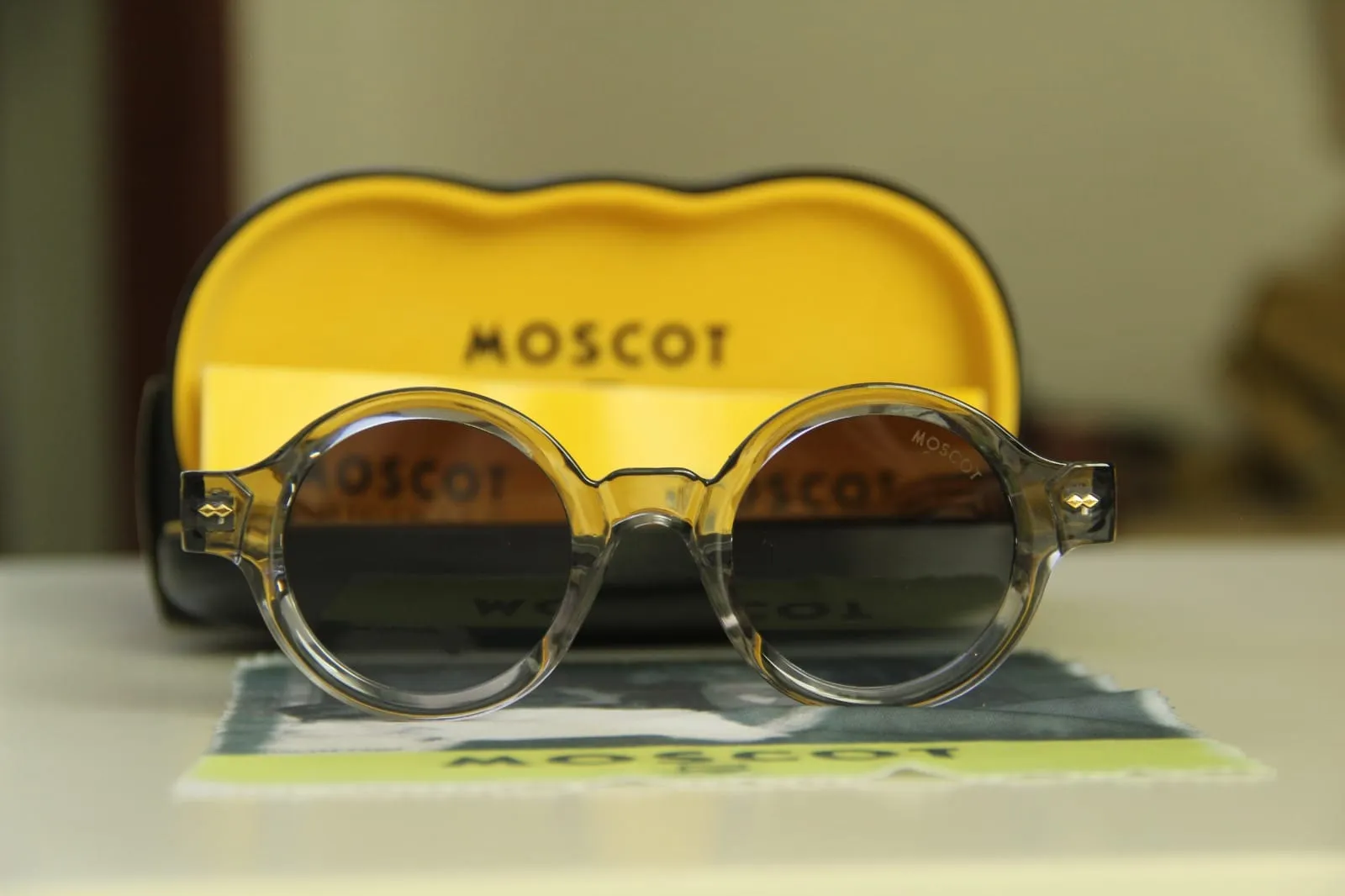 MOSCOT GRIS ROND