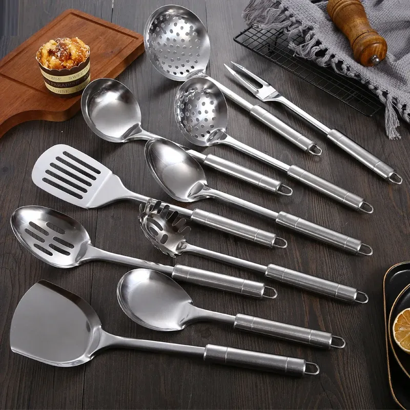 Ensemble d'ustensiles de cuisine