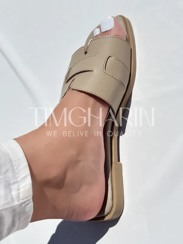 Sandales Hermès Beige  - Élégance et Chic 