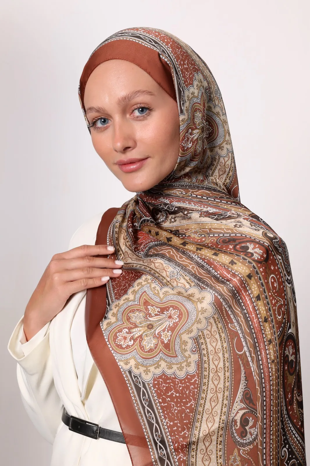 Châle LuvènSara - Satin de Soie CODE-HS884LVS1102