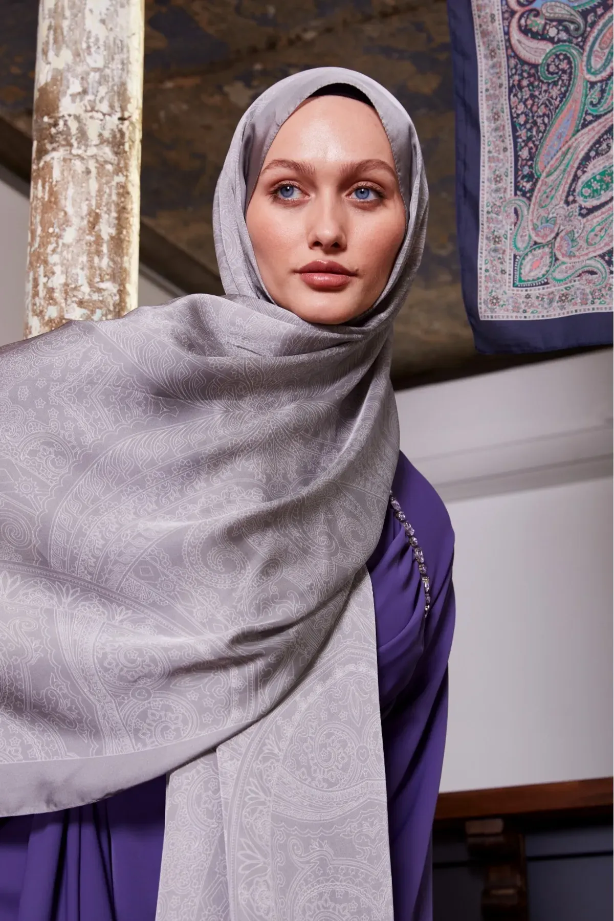 Châle LuvènSara - Satin de Soie CODE-HS884LVS1111