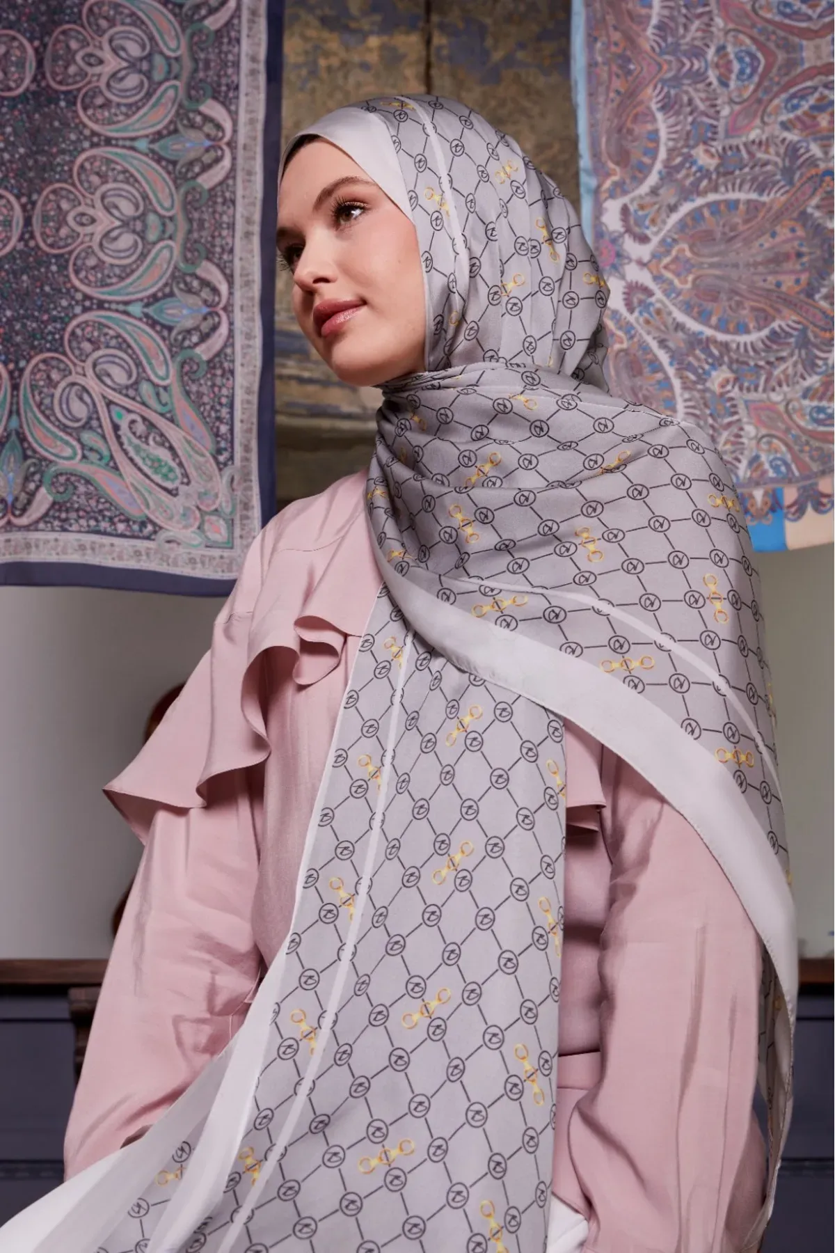 Châle LuvènSara - Satin de Soie CODE-HS884LVS1113