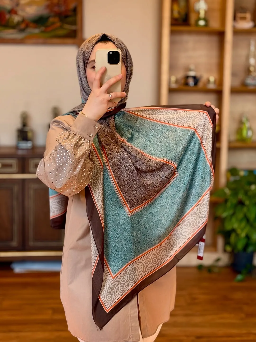 Châle LuvènSara - Satin de Soie CODE-HS889LVS005