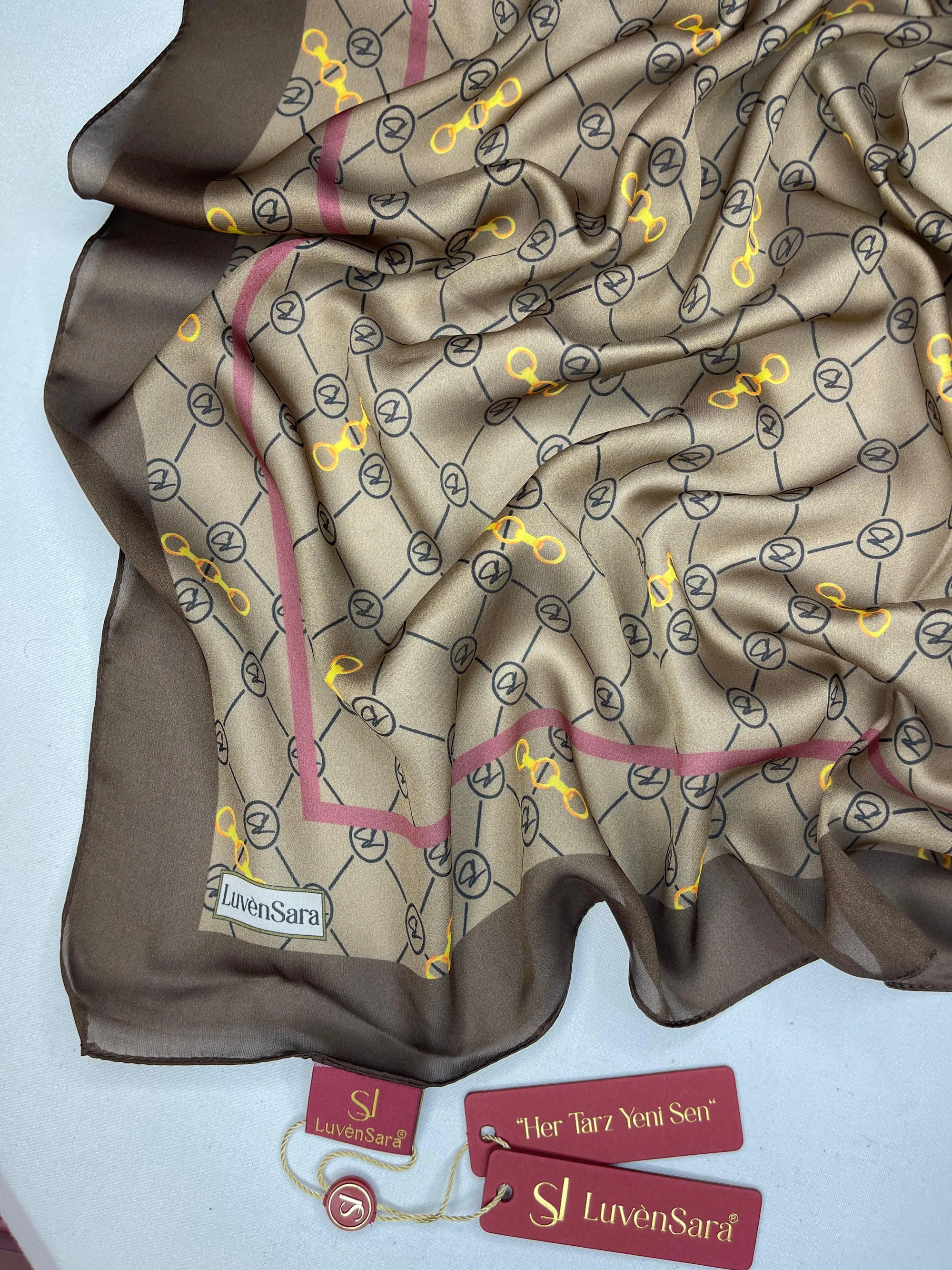 Châle LuvènSara - Satin de Soie CODE-HS884LVS1120x2