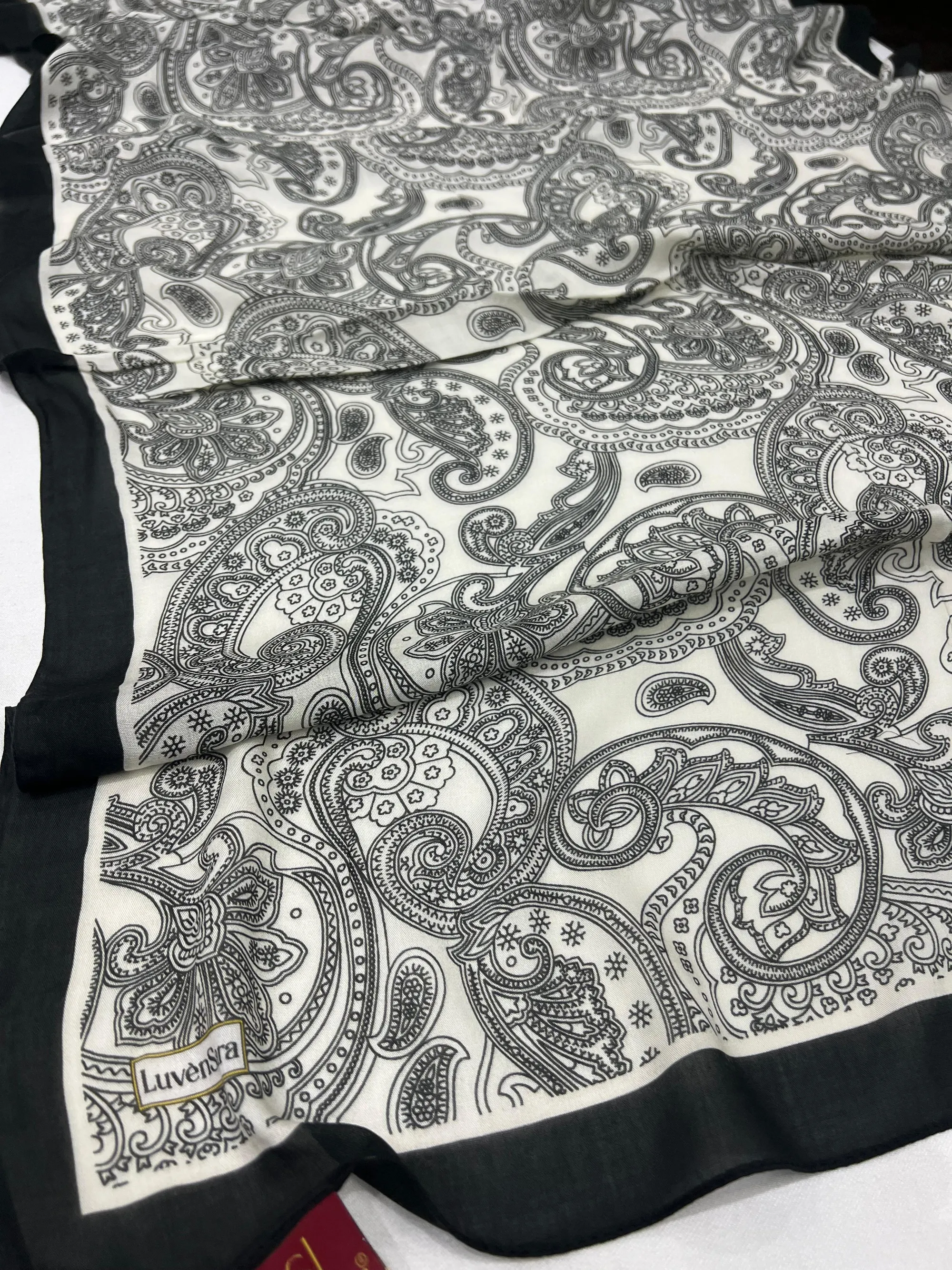 Châle LuvènSara - Modal satiné & soie – CODE-HS883LVS08