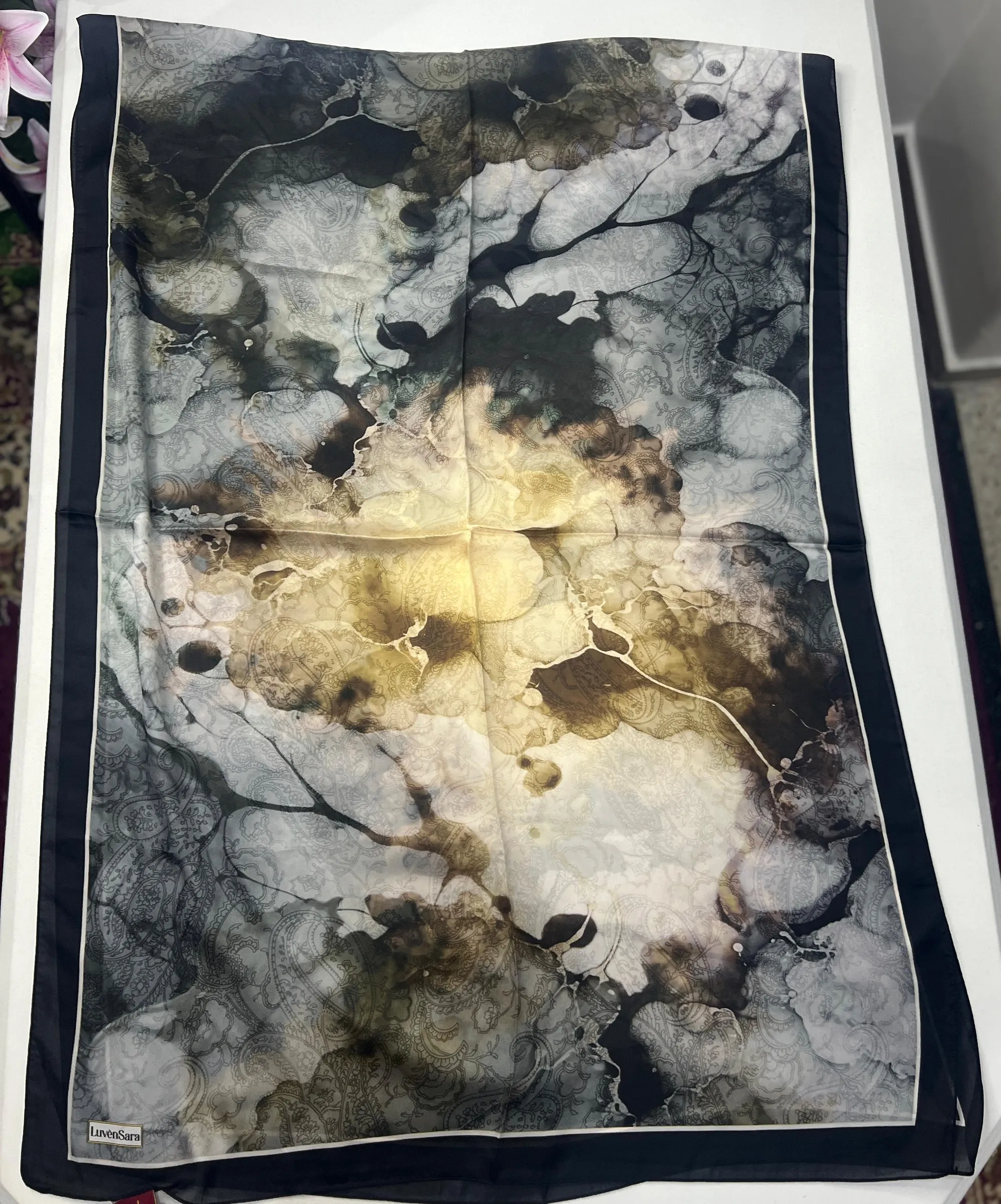 Châle LuvènSara - Satin de Soie CODE-HS889LVS041