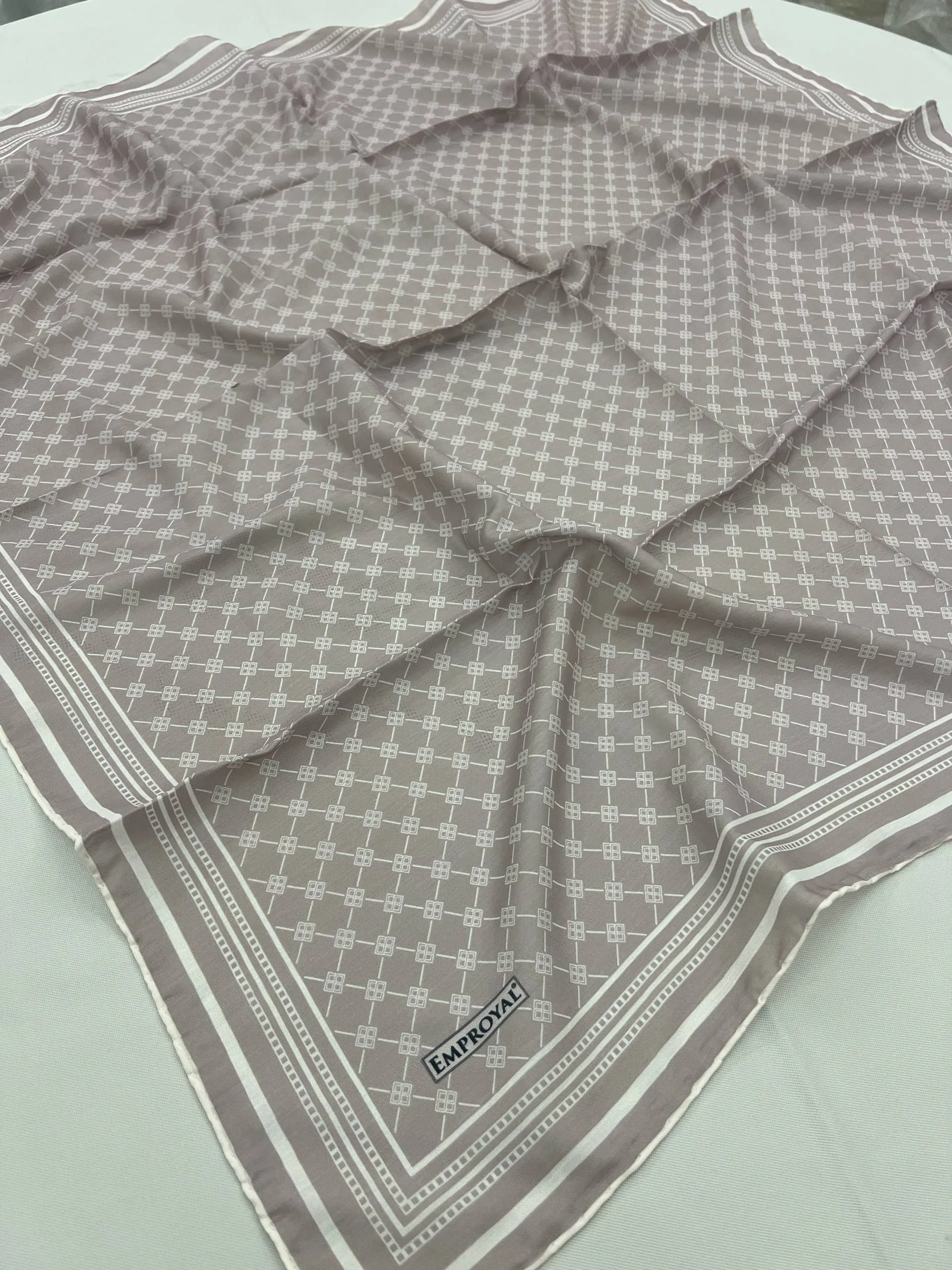 Écharpe SOFT MONOGRAME CODE-HS490520EMP07