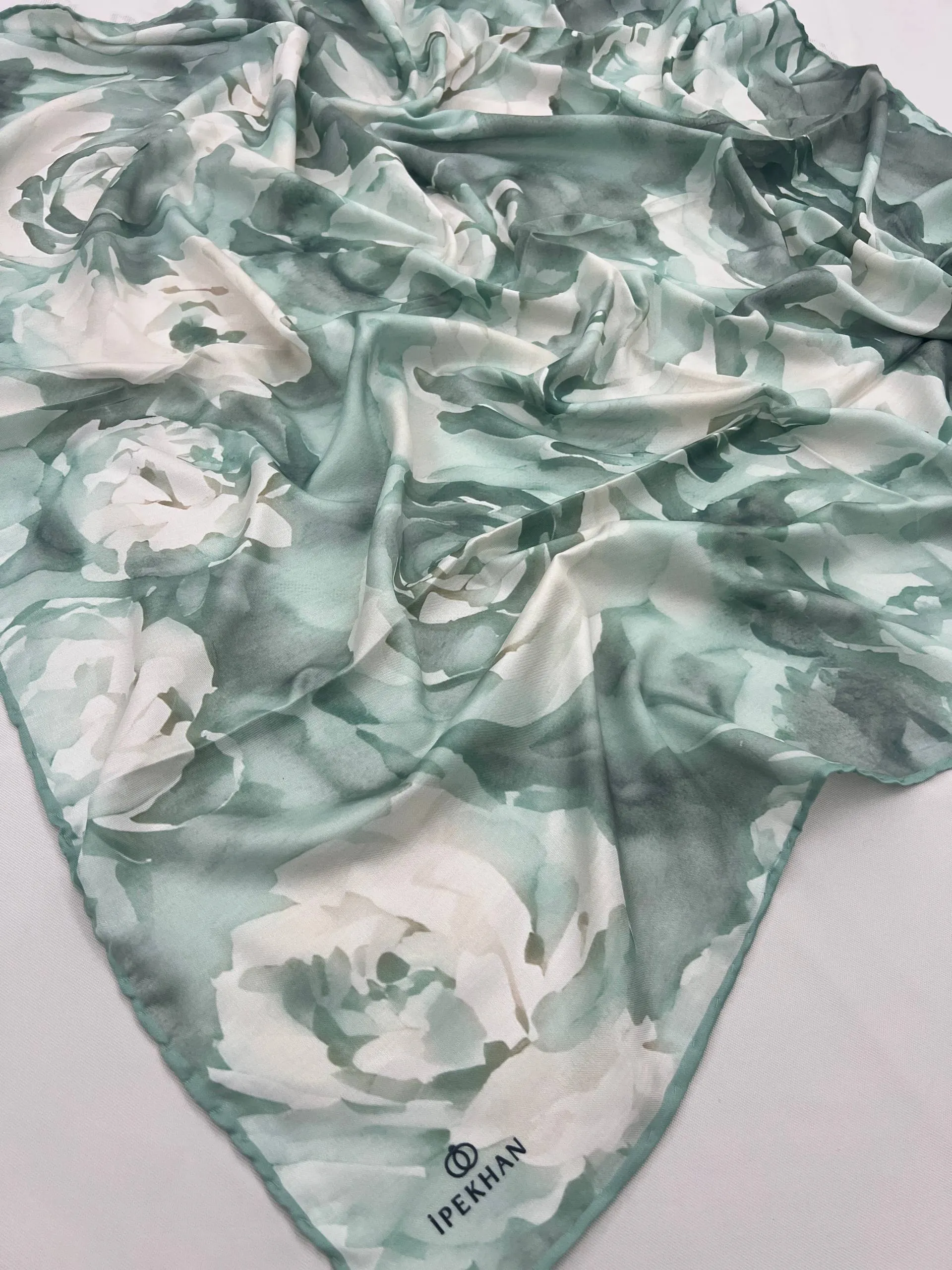 Écharpe SOFT BLOOM CODE-HS52003IPHC10