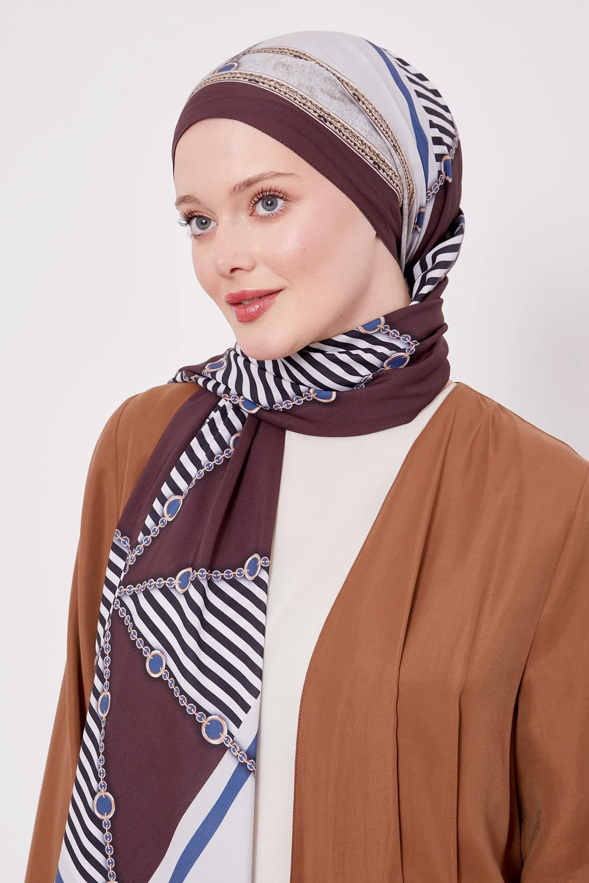 Motif chaîne marron foncé Love