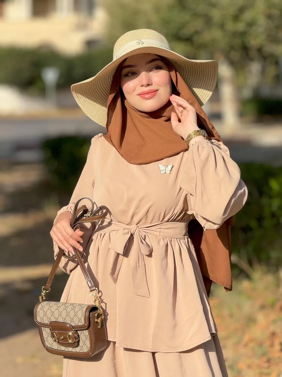 ENSEMBLE BAHAE BEIGE