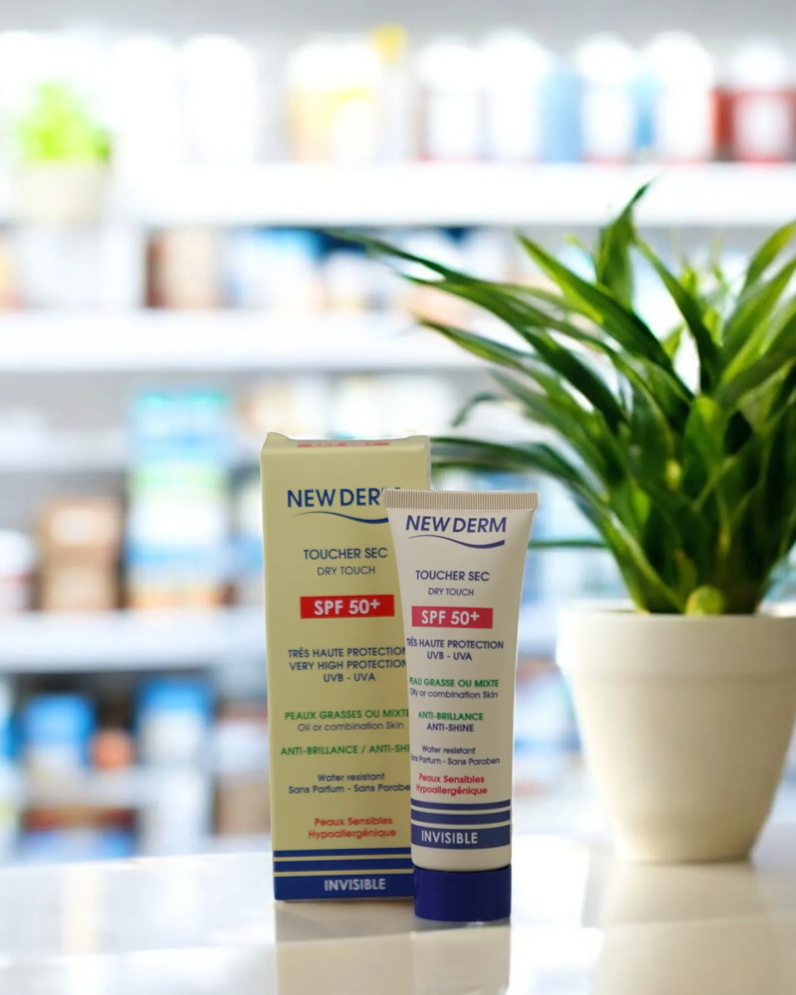 NEW DERM Écran Solaire Invisible SPF 50+