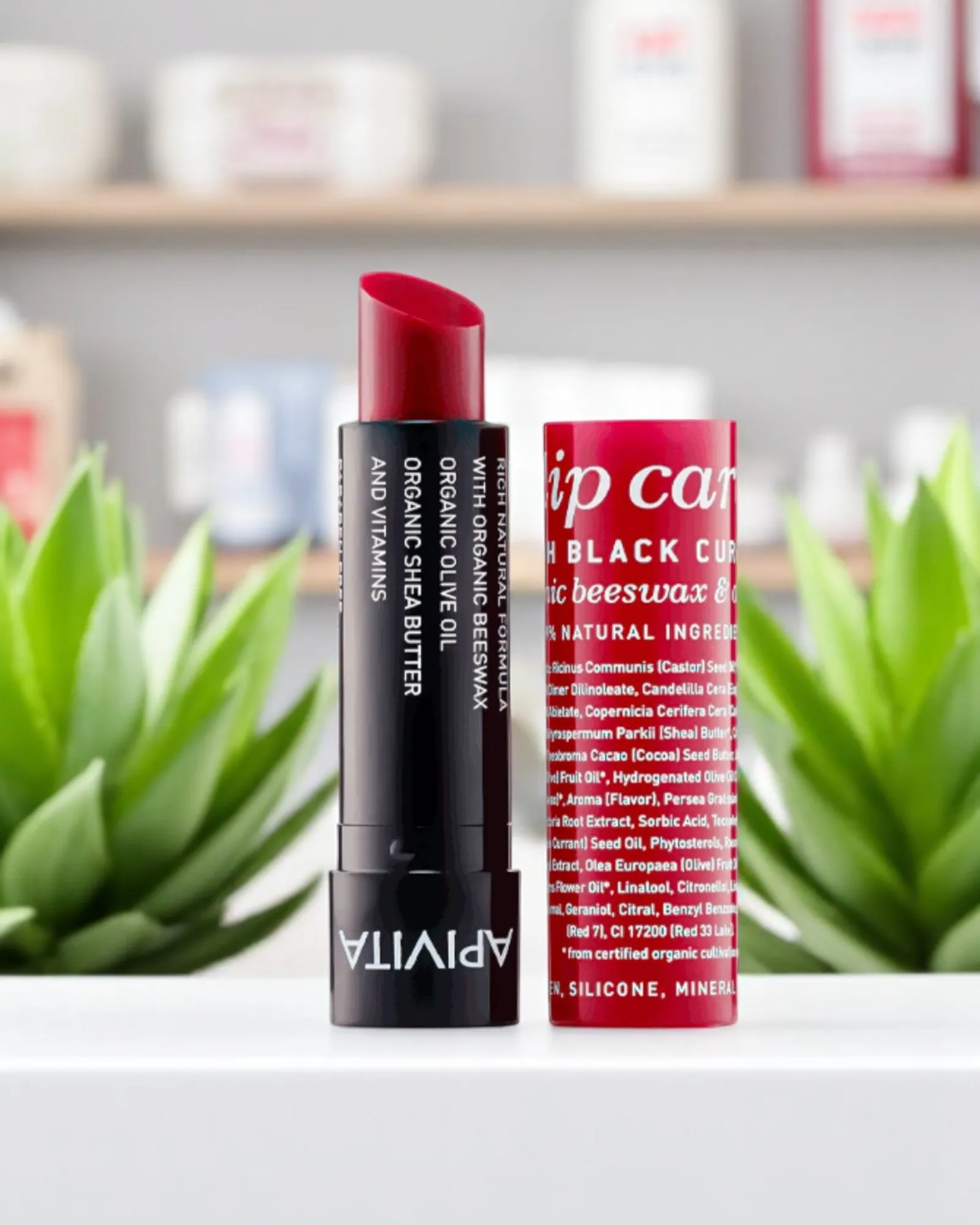 APIVITA LIPCARE BLACK CURRANT TEINTED 4.4G