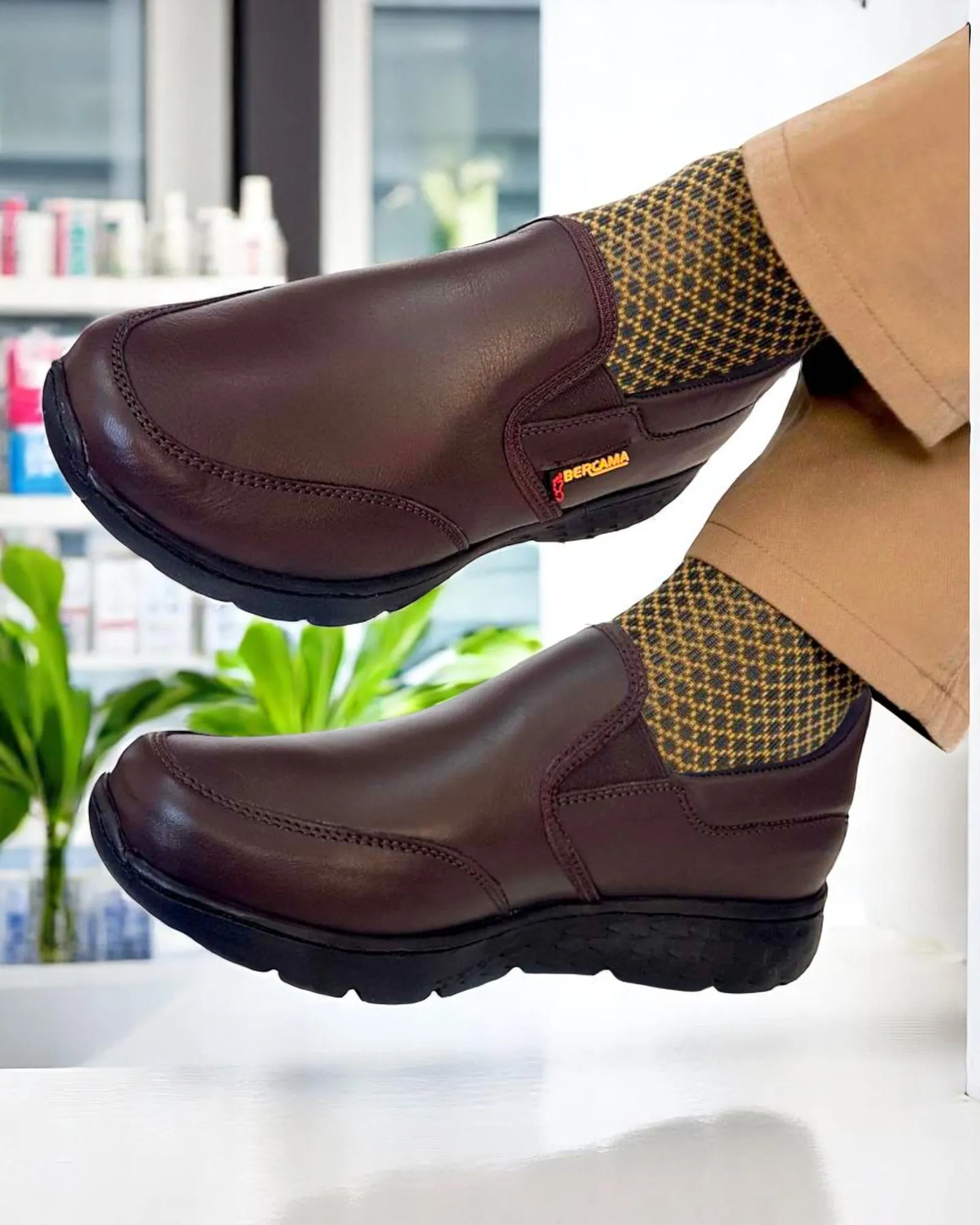 Chaussures FOOTWEAR – Modèles 505 & 506