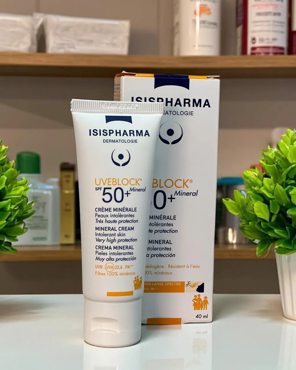 Isispharma UVEBlock Crème Minérale SPF50+ – 40ml