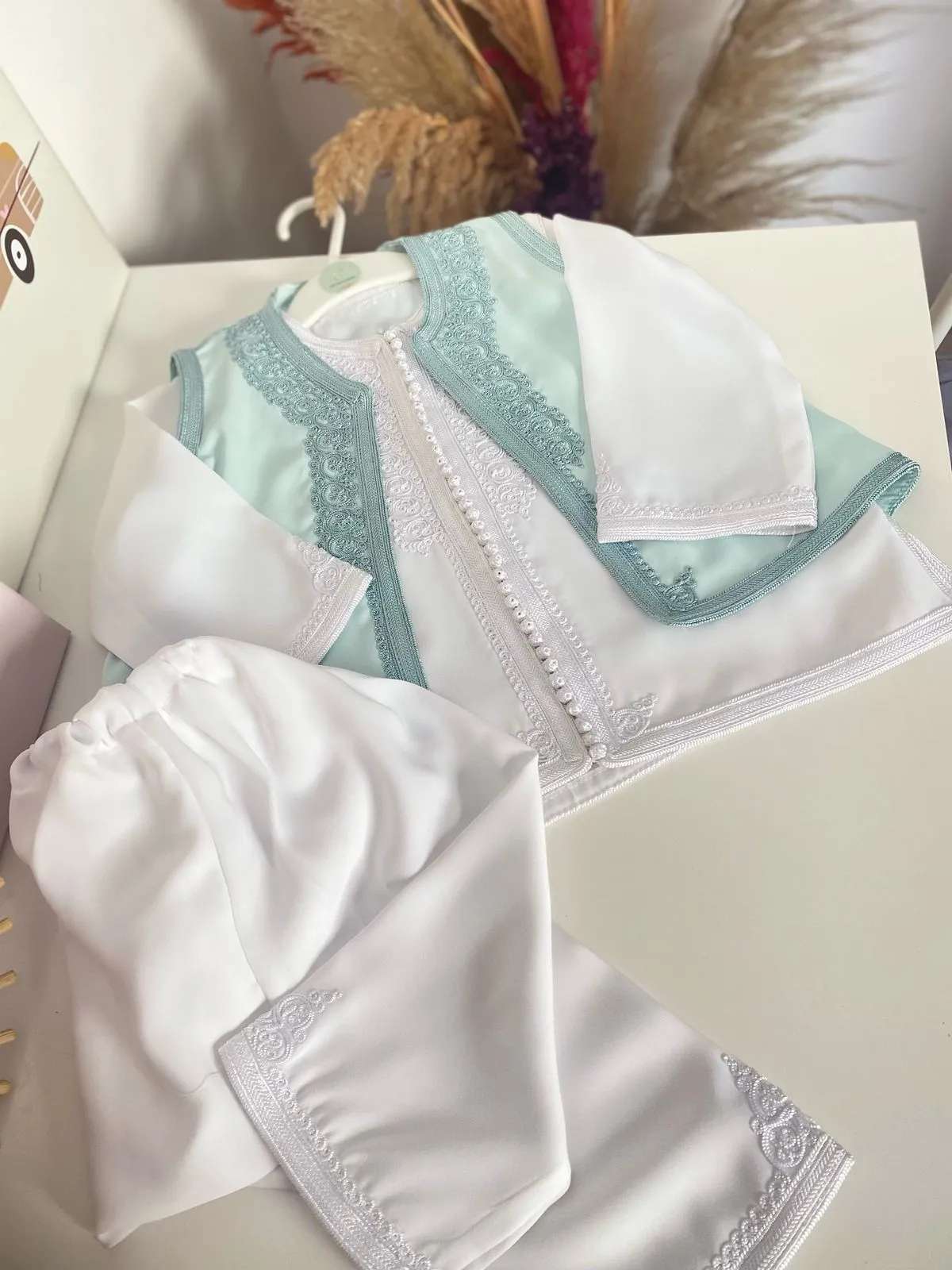 Jabador 3 Pièces Blanc avec Gilet Vert Eau pour Garçon - Élégance Traditionnelle pour Baptême, Circoncision et Aïd