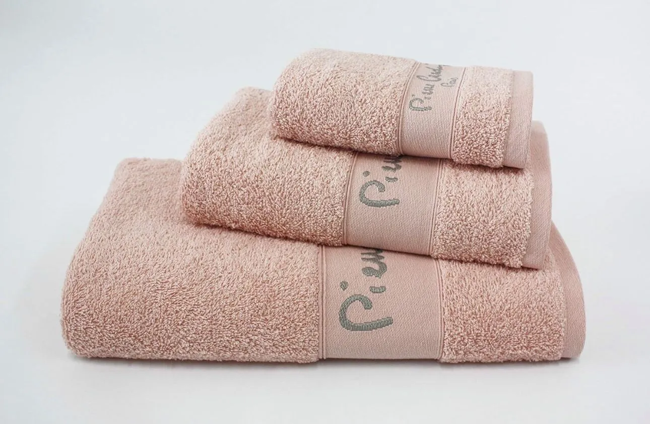 Pierre cardin towels 