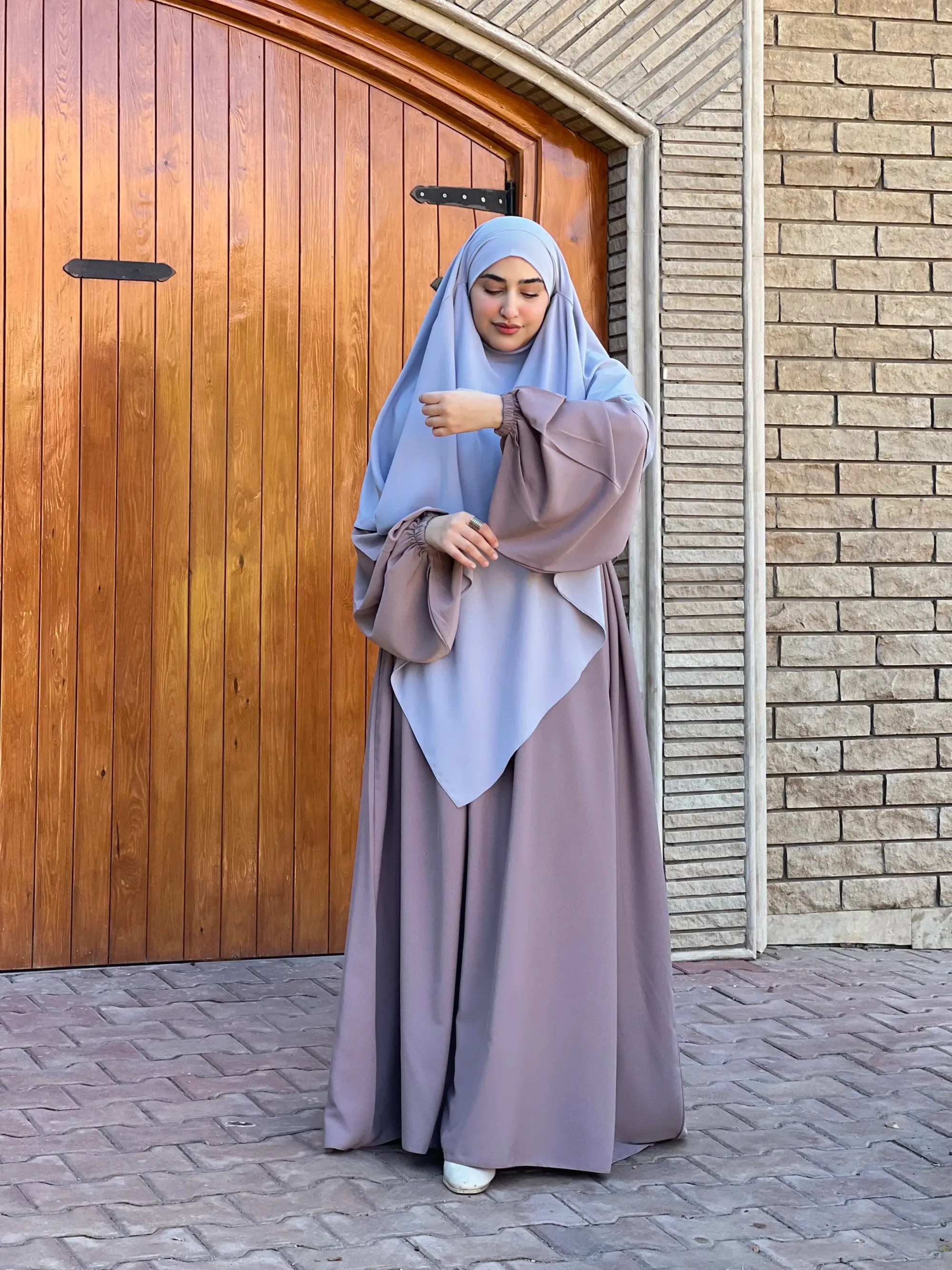 Abaya Verte avec Khimar Offert – Tenue Islamique Élégante pour Femme