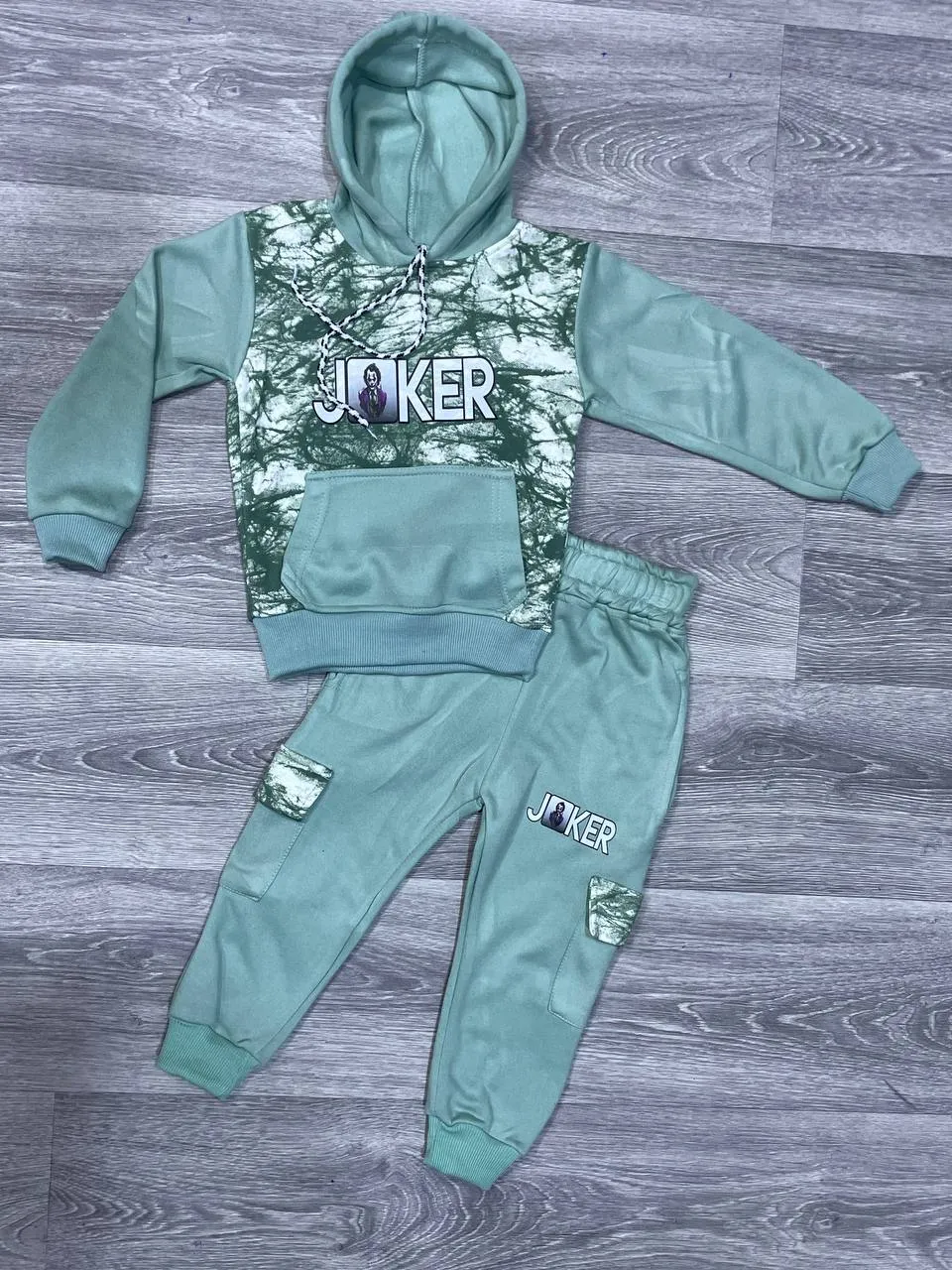 ensemble montoni joker