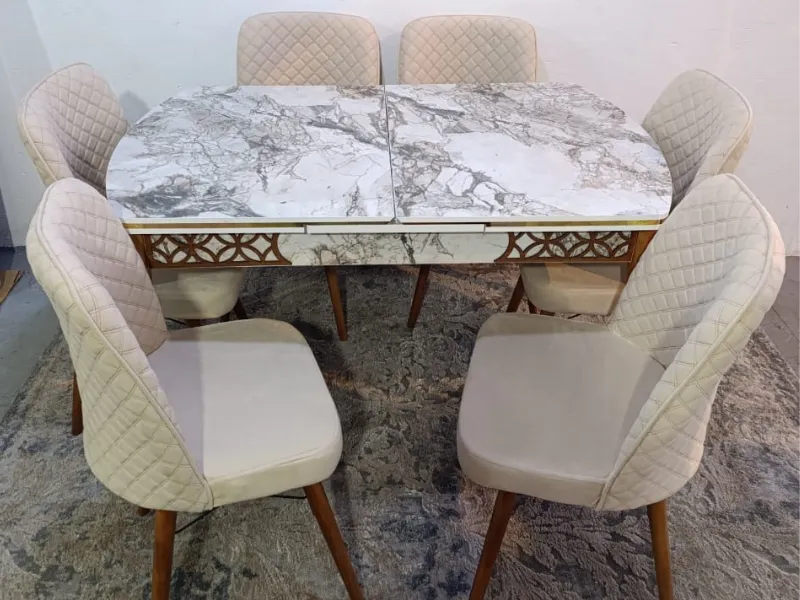 طاولة طعام بست كراسي